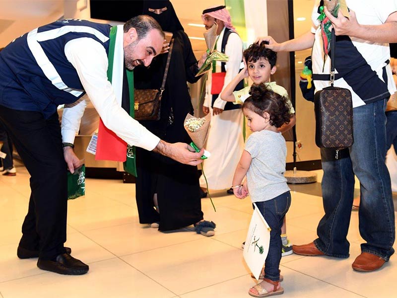 مطارات أبوظبي تحتفي باليوم الوطني للمملكة العربية السعودية